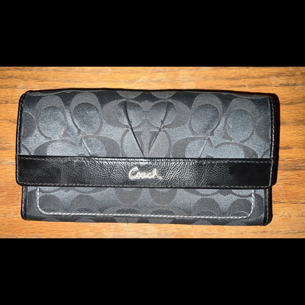 Authentic Coach Wallet